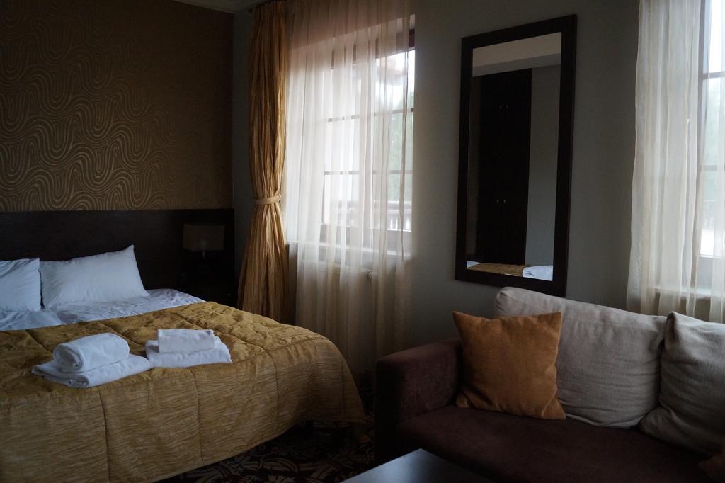 Hotel Sloneczny Brzeg 비스쿠피크 객실 사진