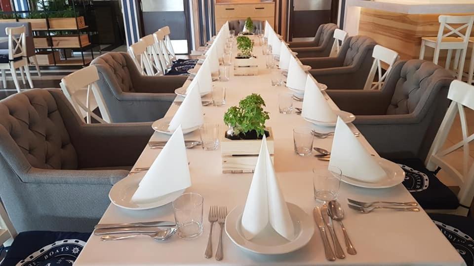 Hotel Sloneczny Brzeg 비스쿠피크 외부 사진