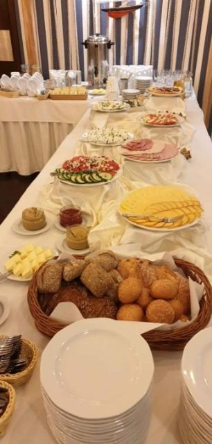 Hotel Sloneczny Brzeg 비스쿠피크 외부 사진